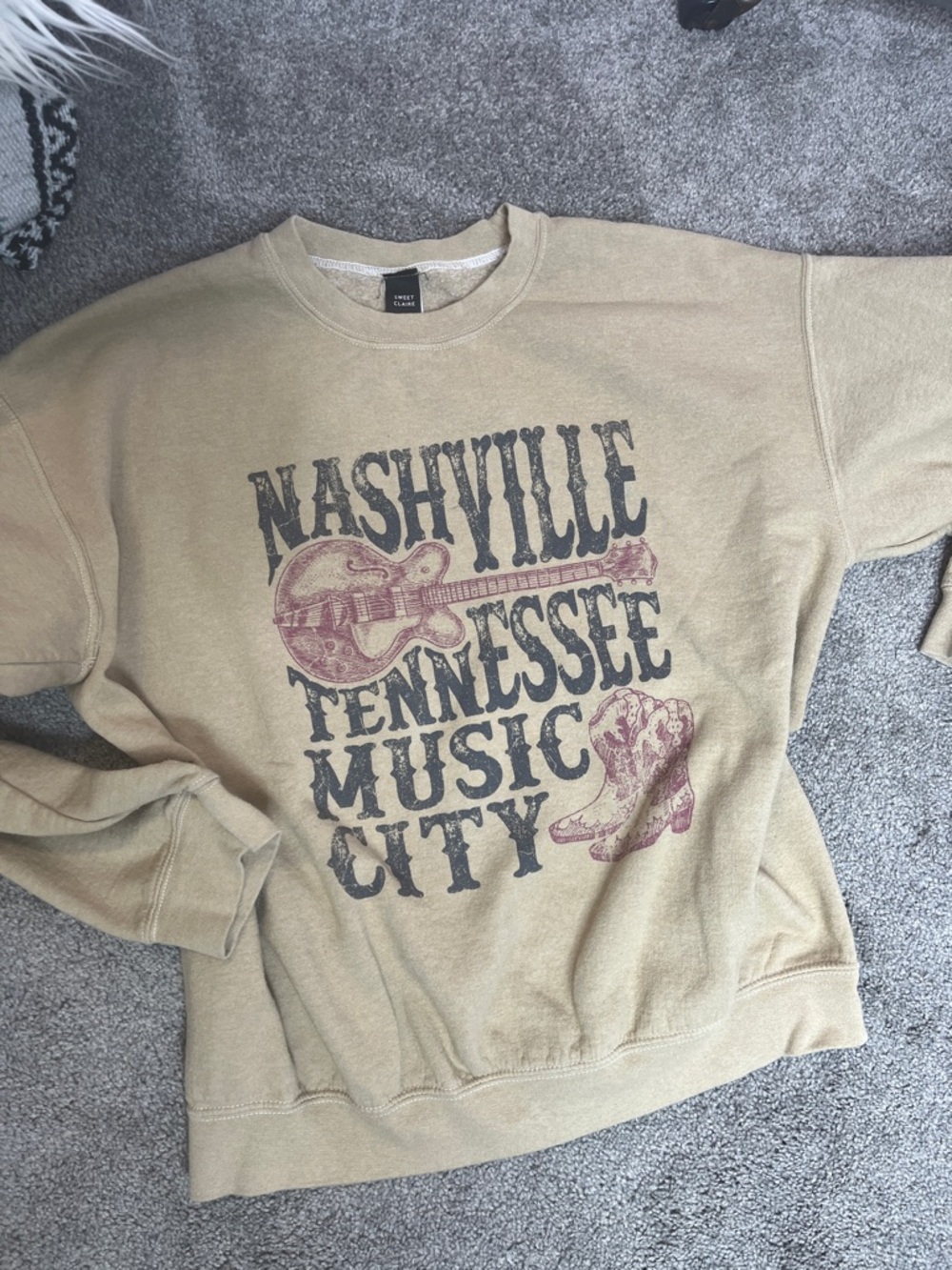 Nashville Tennessee Music City Retro Graphic Sweatshirt Tan Crewneck Size S/M